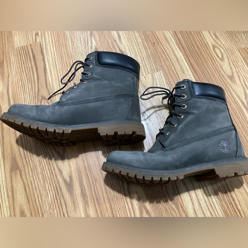 WOMEN'S 6-INCH PREMIUM WATERPROOF INTERNAL WEDGE BOOTS - US 8